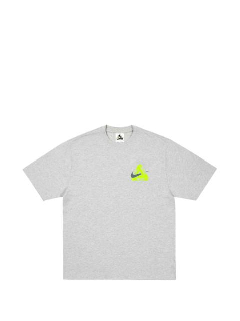 PALACE Tri-Swoosh print T-shirt