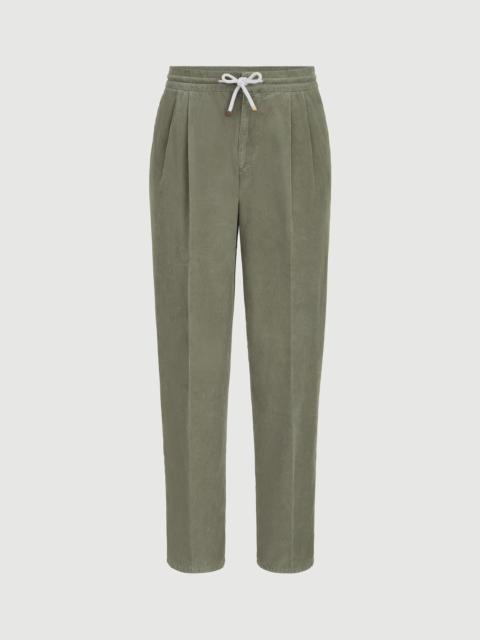 Brunello Cucinelli Garment-dyed trousers in cotton narrow wale corduroy with drawstring and double pleats