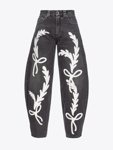 BLACK EGG-FIT JEANS WITH RODEO EMBROIDERY