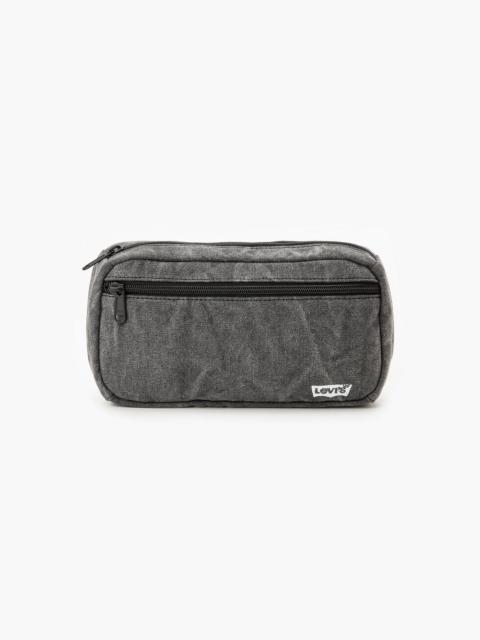 Levi's MEDIUM BANANA SLING BAG