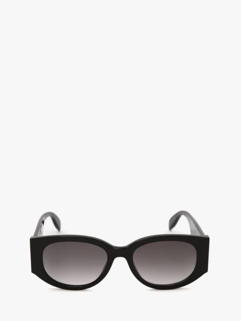 Women's McQueen Graffiti Oval Sunglasses in Black/white