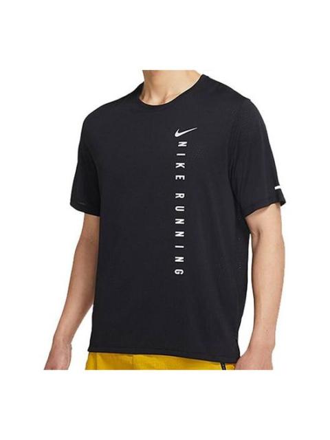 Nike 남자 나이키 운영하는 스포츠 Breathable 짧은 소매 검정 T-Shirt DA1316-010