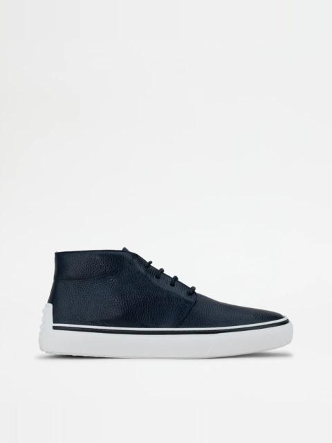 Tod's DESERT BOOTS IN LEATHER - BLUE