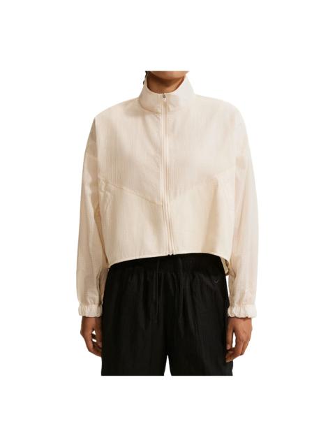 Nike (WMNS) Nike Lightweight Solid Color Jacket 'Sail' IF0588-103