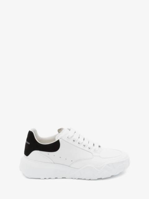 Court Trainer in White/black