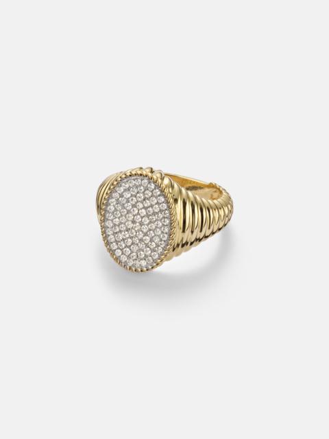 Yvonne Léon Chevalière Ovale 9kt gold ring with diamonds