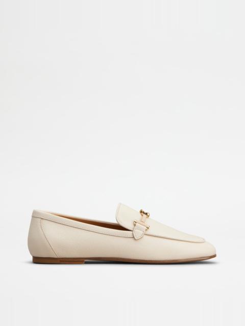 LOAFERS IN LEATHER - OFF WHITE