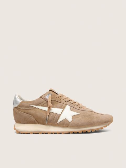 Golden Goose Men’s Marathon in tobacco suede with white star