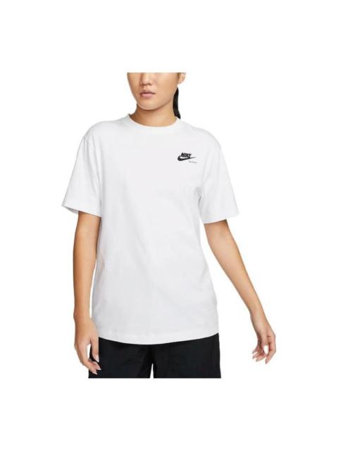 (WMNS) Nike Sportswear Boyfriend T-shirt 'White Black' DR9025-100