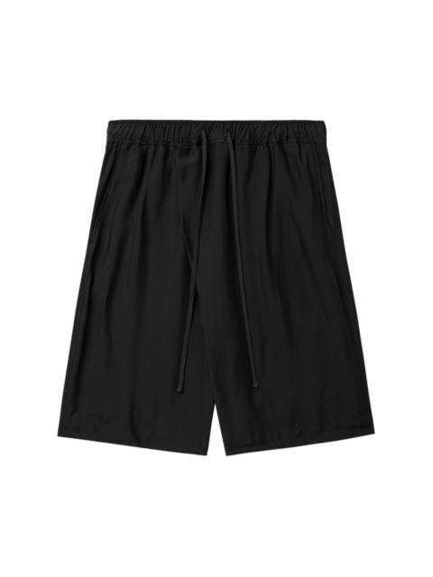 straight-leg bermuda shorts