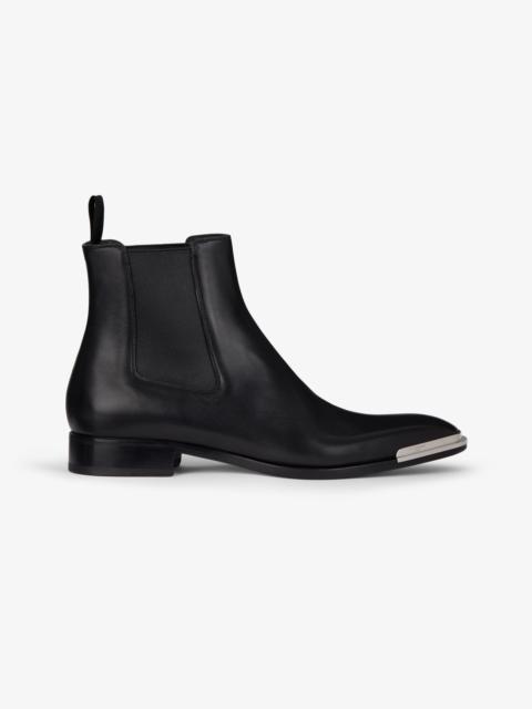 Givenchy Austin chelsea boots in box leather with metal tips