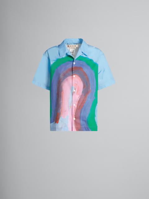 LIGHT BLUE POPLIN BOWLING SHIRT WITH RAINBOW PRINT