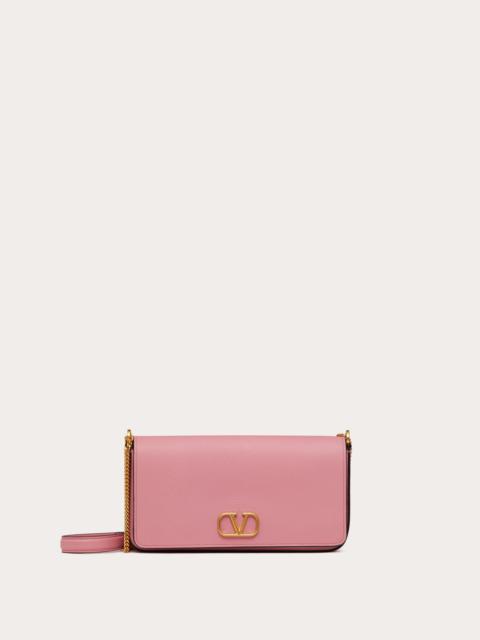 Valentino VLOGO SIGNATURE GRAINY CALFSKIN POUCH WITH CHAIN