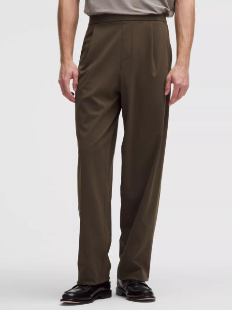 lululemon Men's Daydrift Relaxed-Fit Pleated Trouser *Regular