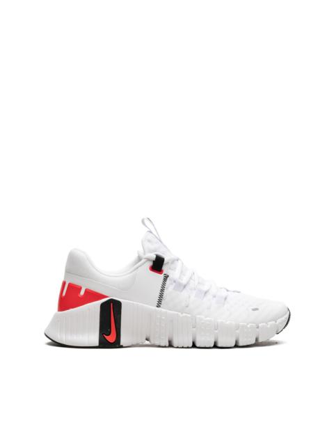 Free Metcon 5 "White/Bright Crimson" sneakers