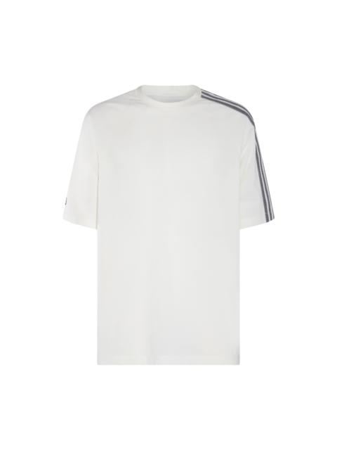 white and grey cotton t-shirt