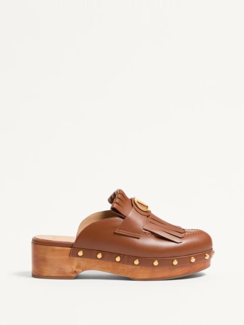 Valentino VLOGO SIGNATURE FRINGED CALFSKIN CLOG 45MM