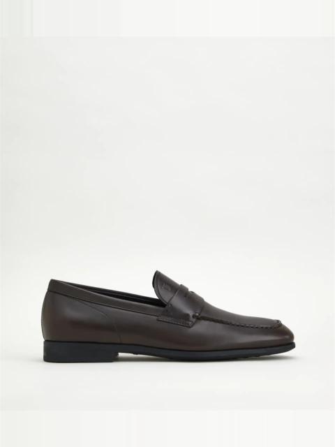 Tod's LOAFERS IN LEATHER - BROWN