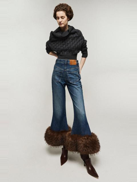 A.W.A.K.E. MODE CROPPED FLARED TROUSERS WITH FAUX FUR HEM CLASSIC BLUE WASH