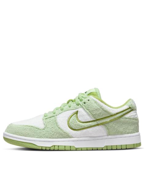 (WMNS) Nike Dunk Low SE 'Fleece - Honeydew' DQ7579-300