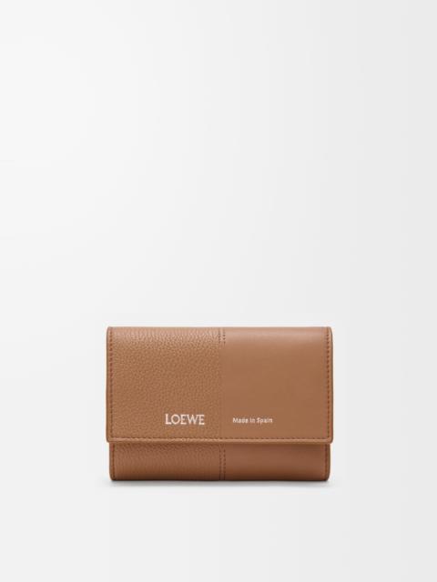 Loewe Small vertical wallet in smooth and grained calfskin