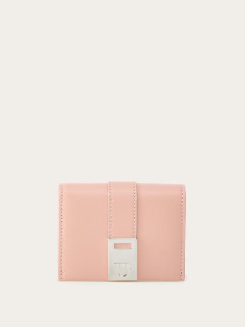 Hug compact wallet