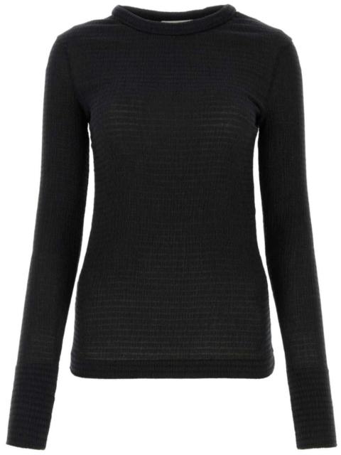 crew-neck fitted sweater