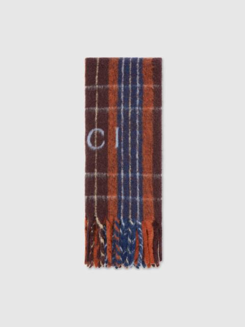 GUCCI Wool scarf with Gucci logo
