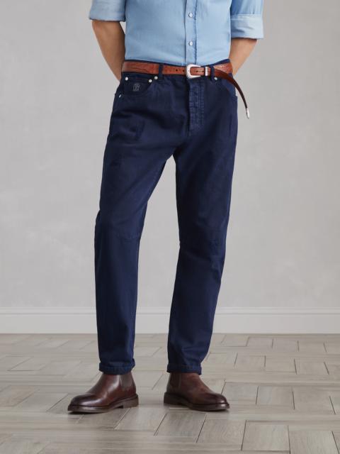 Garment-dyed slubbed denim leisure fit five-pocket trousers with rips
