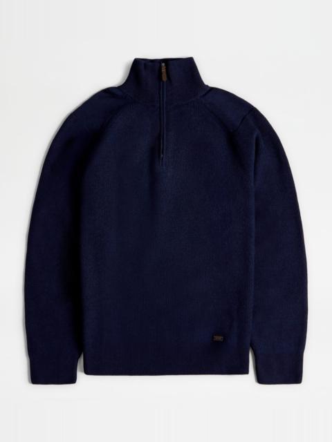 Tod's MOCK TURTLENECK WITH ZIP - BLUE