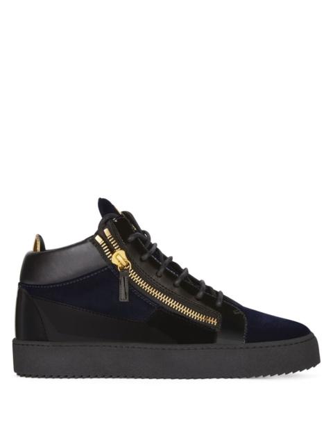 Giuseppe Zanotti Kriss