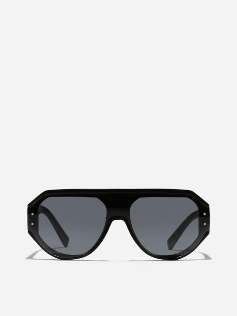 Dolce & Gabbana DG LOGO PLAQUE Sunglasses