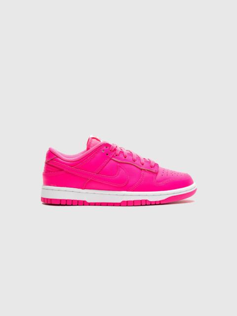 WMNS DUNK LOW SE "HYPER PINK"