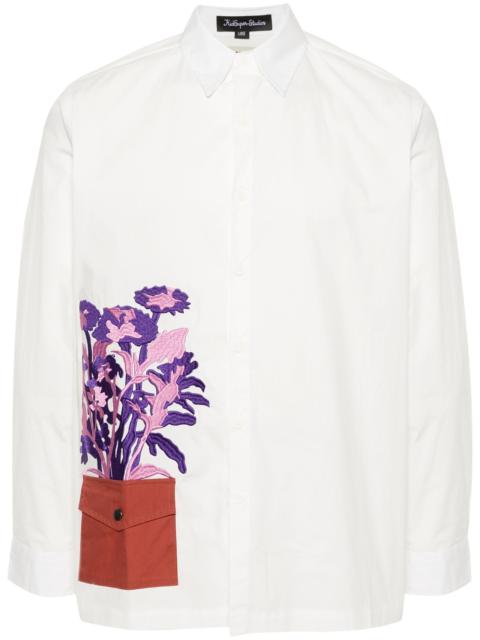 floral-vase embroidered shirt