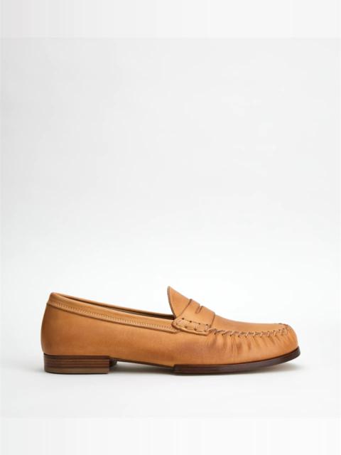 Tod's LOAFERS IN LEATHER - BROWN