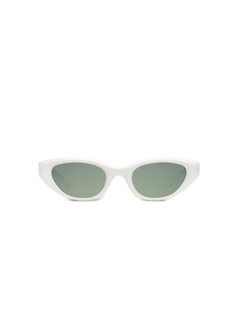 GENTLE MONSTER Verse W2 star-detail cat-eye sunglasses