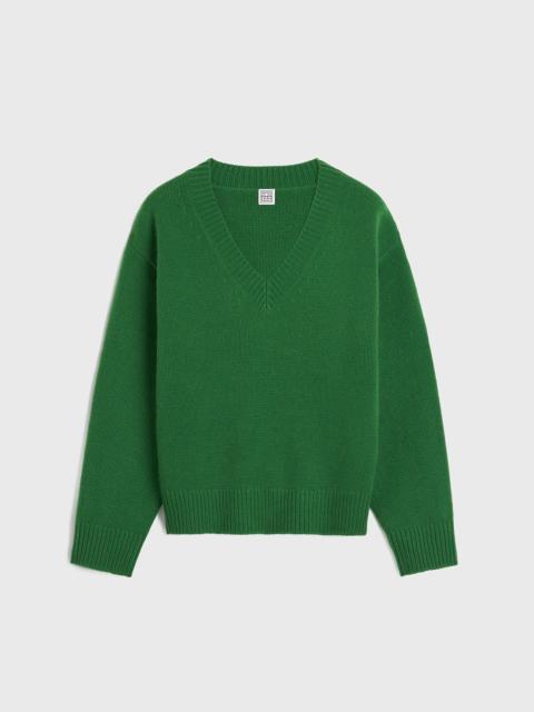 Totême V-neck wool cashmere knit pine