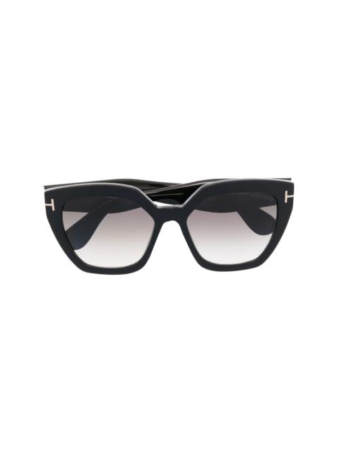 oversized-frame sunglasses