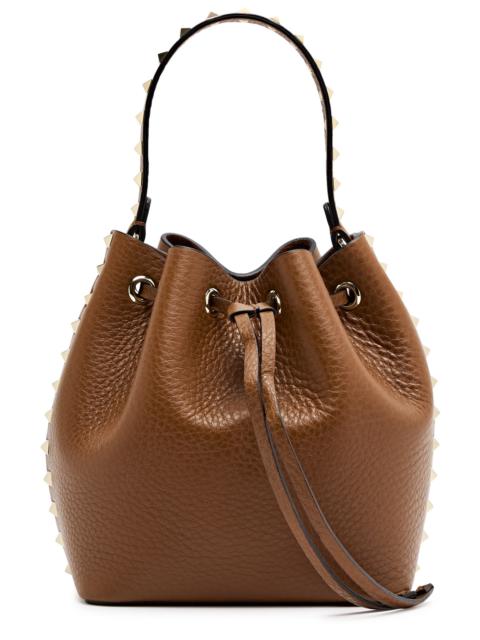 Rockstud grained leather bucket bag