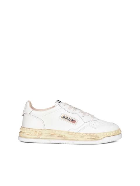 Medalist low sneakers