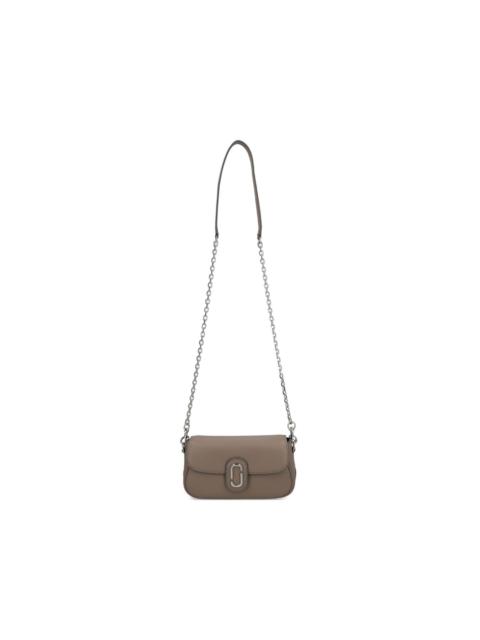 The Pebble Clover chain logo shoulder bag