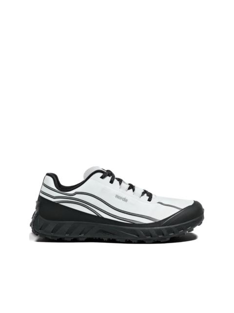 002 trail sneakers
