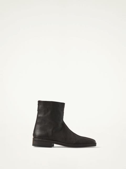 PIPED ZIPPED BOOTS
SOFT LEATHER