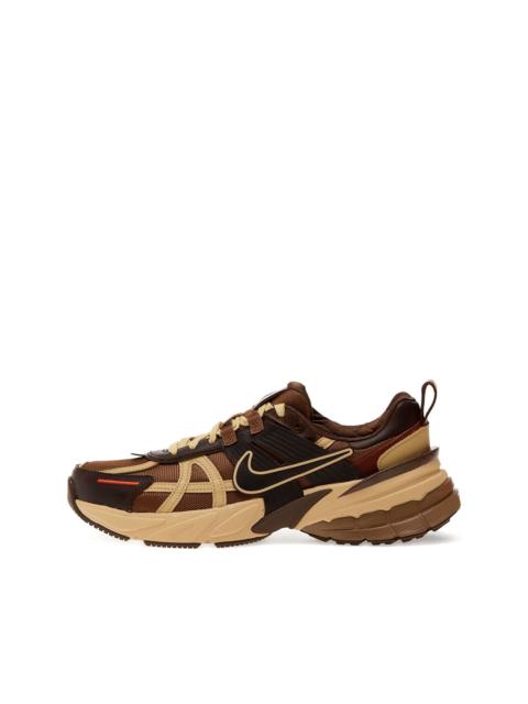 Nike Nike V2K 실행 '빛 영국 탄' HQ3445-222