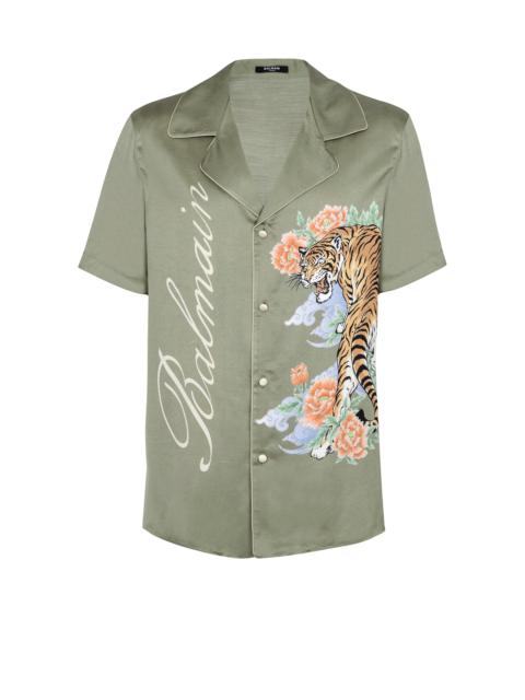 Short-sleeved satin shirt with Tiger print