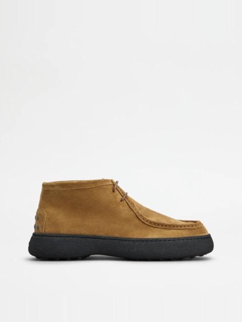 Tod's TOD'S W. G. ANKLE BOOTS IN SUEDE - BROWN