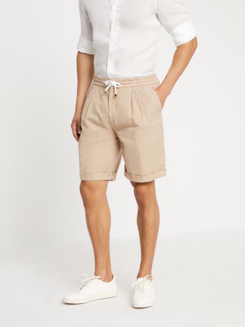 Garment-dyed Bermuda shorts in twisted linen and cotton gabardine with drawstring and double pleats