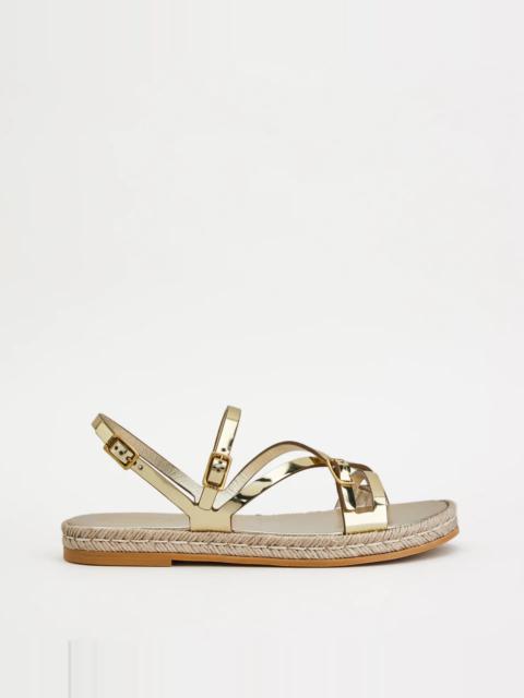 Tod's SANDALS IN LEATHER - GOLD