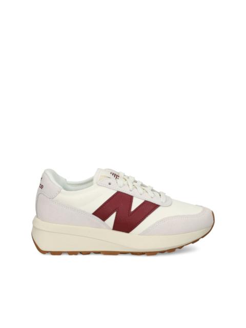 New Balance 370 sneakers