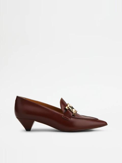 Tod's KATE SLINGBACK LOAFERS IN LEATHER - BROWN | REVERSIBLE